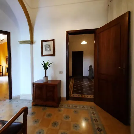 Del Commendatore Sirugo Avola